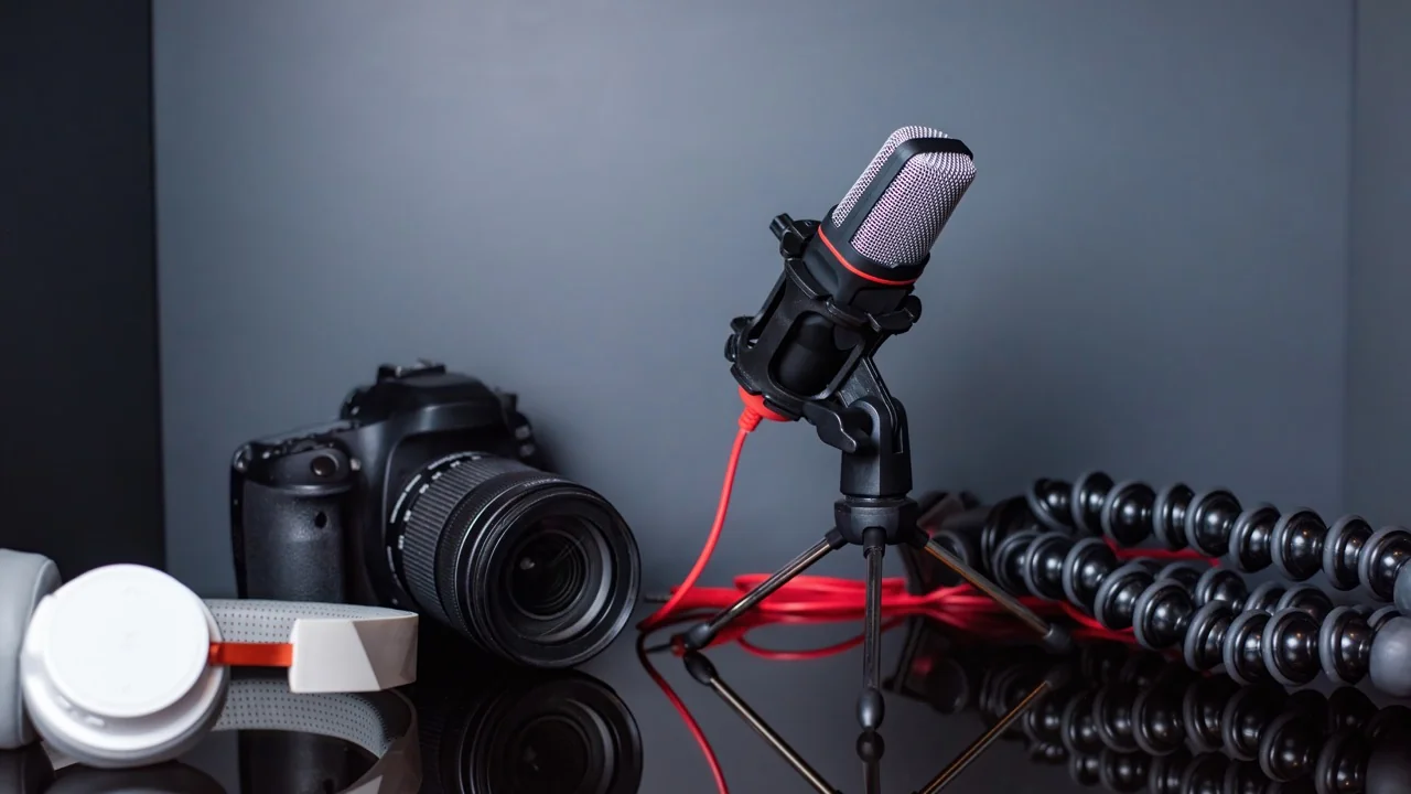 Content creation equipment with microphone camera and headphones